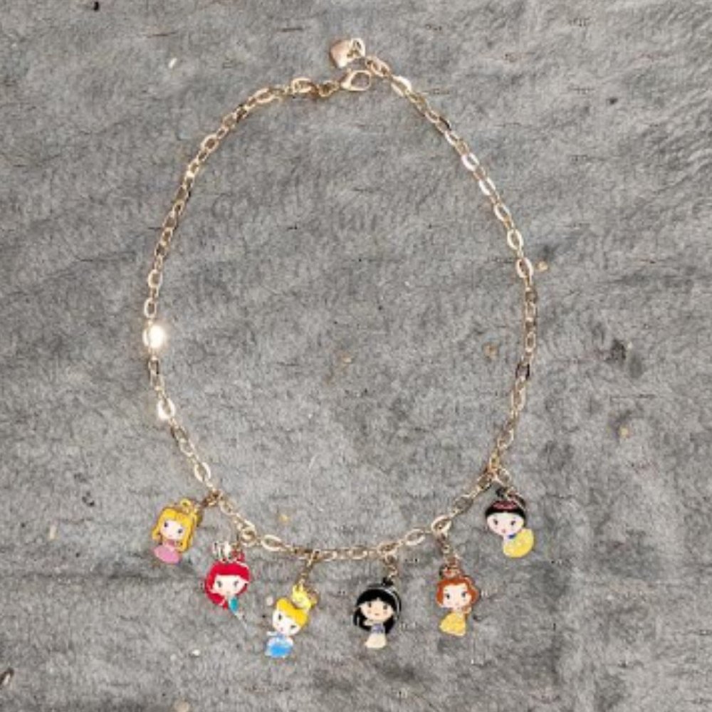 NEW Disney Princess CHARM IT! Moveable Charms on 18 Inch Golden Necklace